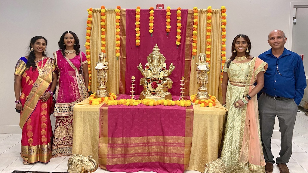 Soumya and family in Indian dress